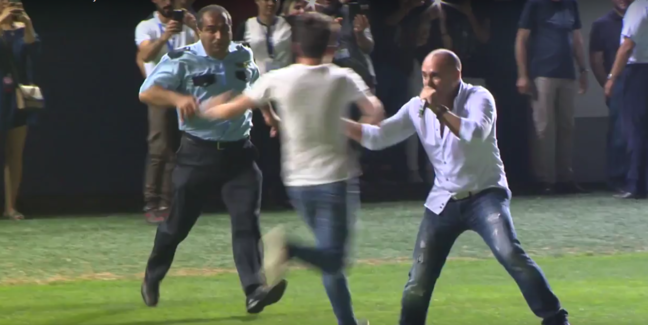 İNANILMAZ! Miri Yusif fanatlarının HÜCUMUNA məruz qaldı - VİDEO