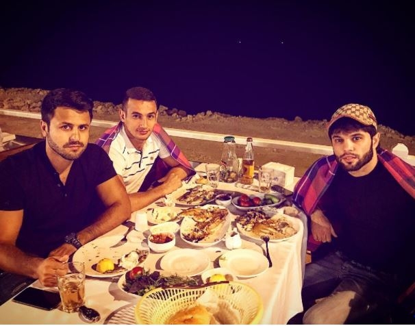 Gecə klubunda qızı döyən boksçumuzun dəbdəbəli həyatı (FOTO)