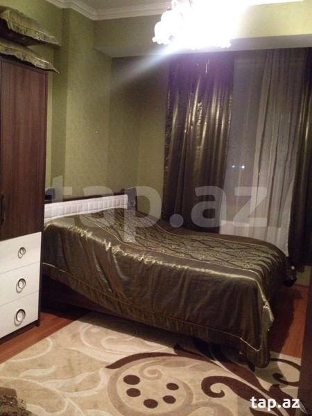 Jurnalist ona verilən evi 165 minə satır - Fotolar