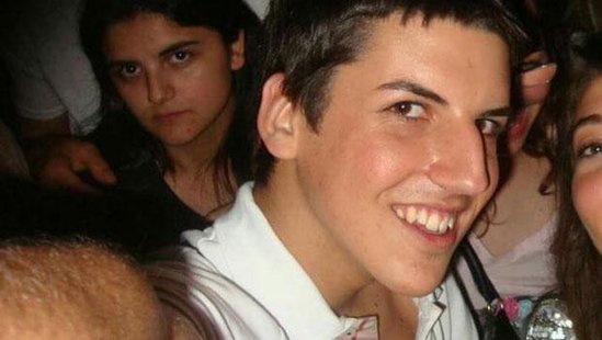 Tanınmış müğənninin plastik əməliyyatdan əvvəlki FOTOLARI ŞOK ETDİ