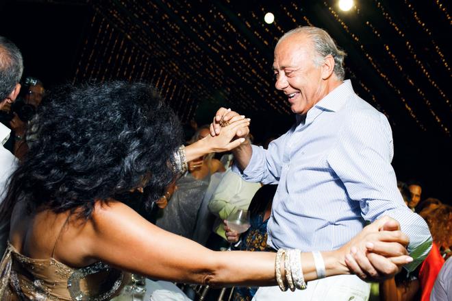 Leyla Əliyeva oğlu ilə “Qara brilliant kralı”nın yubileyində - Fotolar