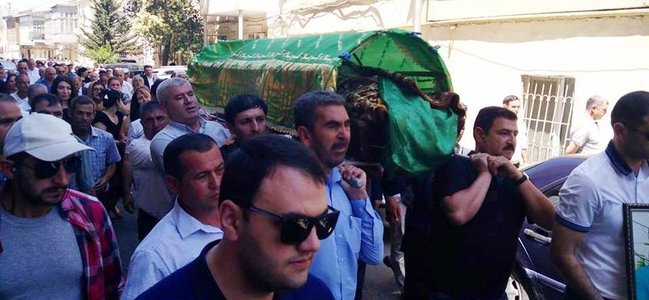 Azərbaycan Güləş Federasiyası vitse-prezidentinin oğlunun lüks həyatı – Bahalı avtomobillər, “Enerji club”da xərclənən pullar və güləşçilərin gecikdirilən maaşları (Fotolar)