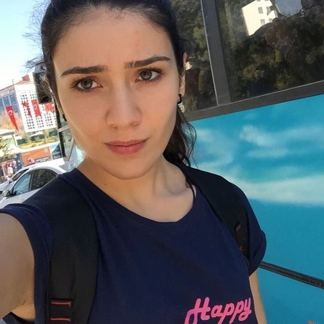 Bu da aparıcı Ülviranın qızı Zeynəb - FOTOLAR