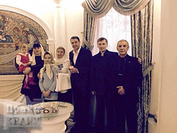 'Qanuni oğru'ların ailələri: Arvadları, sevgililəri və uşaqları... - FOTOLAR