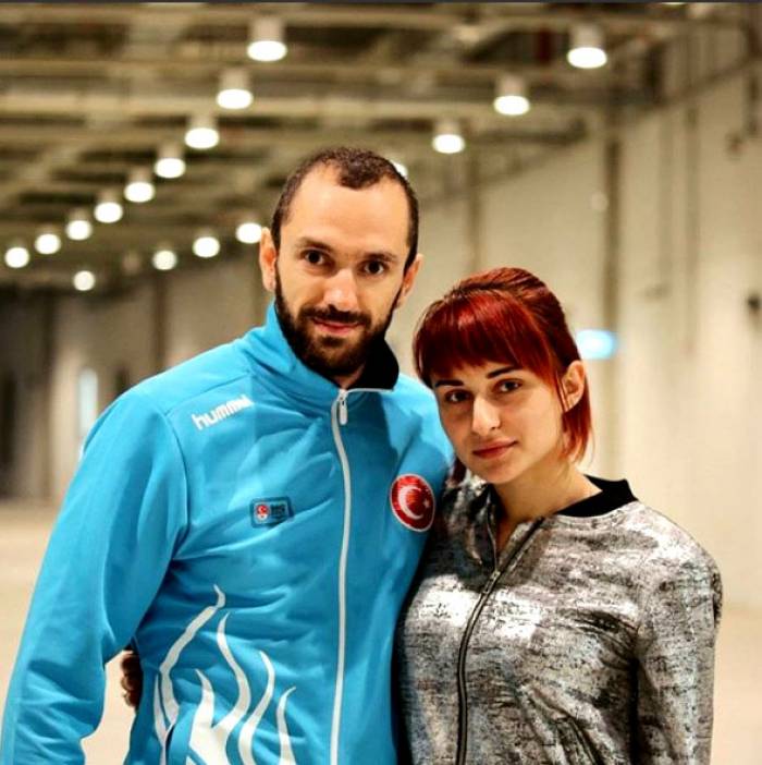 “Sən mənim çempionumsan” - Ramilin ukraynalı xanımı ilə FOTOLARI