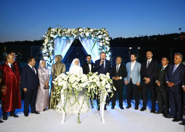 Ərdoğandan tələb: “4 uşaq dünyaya gətirəcəksən” - FOTOLAR