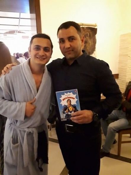 Təqdimata alt paltarında gələn ANS aparıcısından +18 klip çəkdirən Aygünə: