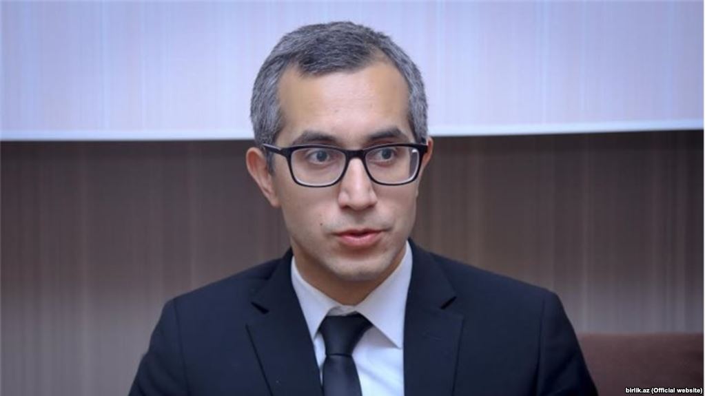Yeni dərs ilinə köhnə problemlərlə başlayırıq... - Ekspertdən HƏYƏCAN TƏBİLİ