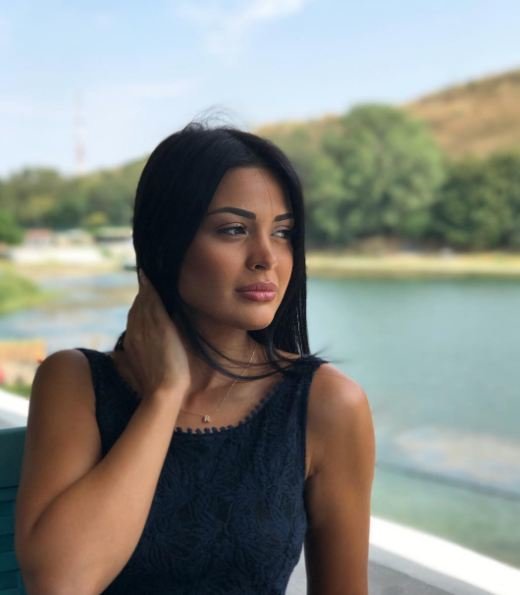 Azərbaycanın ən gözəl uşağı Banunun atası görün hansı məşhurla sevgili imiş... - FOTOLAR