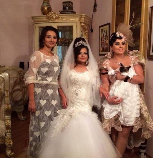 Elza bu xəbərlə SARSILDI: XƏRÇƏNG İMİŞ... - FOTOLAR