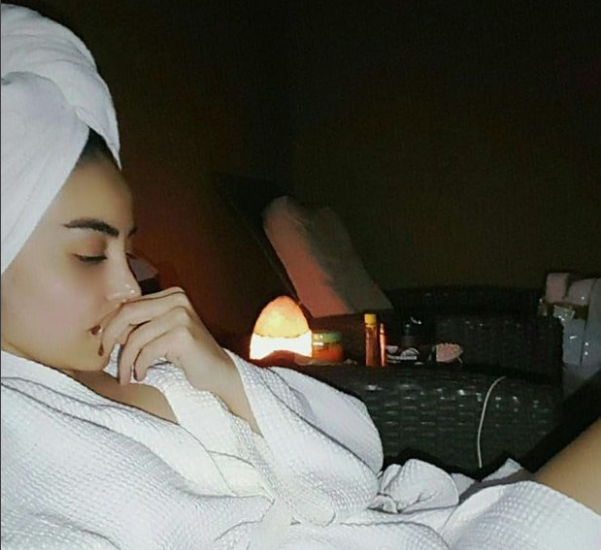 Hər kəs Atv - nin gözəl aparıcısı Nanənin hamamdan yayılan bu FOTOSUNDAN danışır