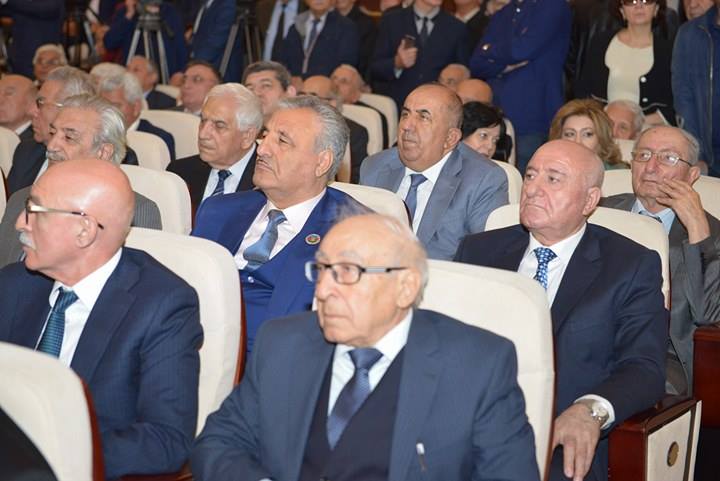 Lütfi Zadənin vida və dəfn mərasimindən - Fotolar
