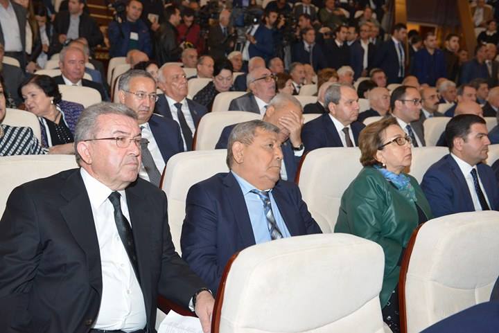 Lütfi Zadənin vida və dəfn mərasimindən - Fotolar