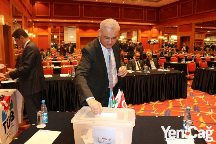 Hüseyin Büyükfırat TÜİB-in yeni sədri oldu - Fotolar