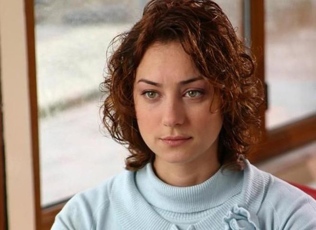 "Aliye"nin gözəl aktrisası tanınmaz hala düşdü - FOTO