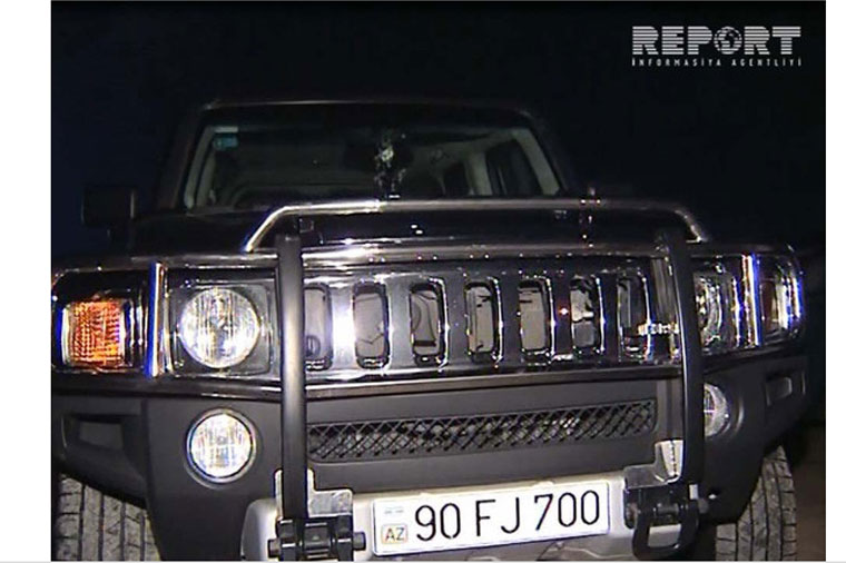 Bakıda qadın jurnalist "Hummer"lə həkimi vurdu - FOTO