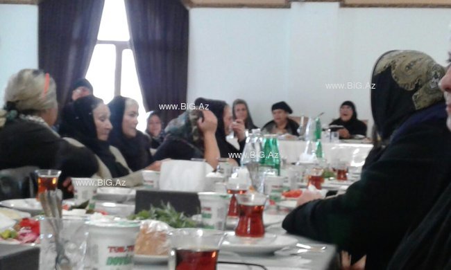 "Həkim iynə vurandan sonra yatdı, bir də ayılmadı..." - Azərbaycanlı rejissorun xanımının yasıdır