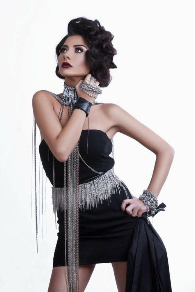 Aysel Əlizadədən qaynar FOTOSESSİYA