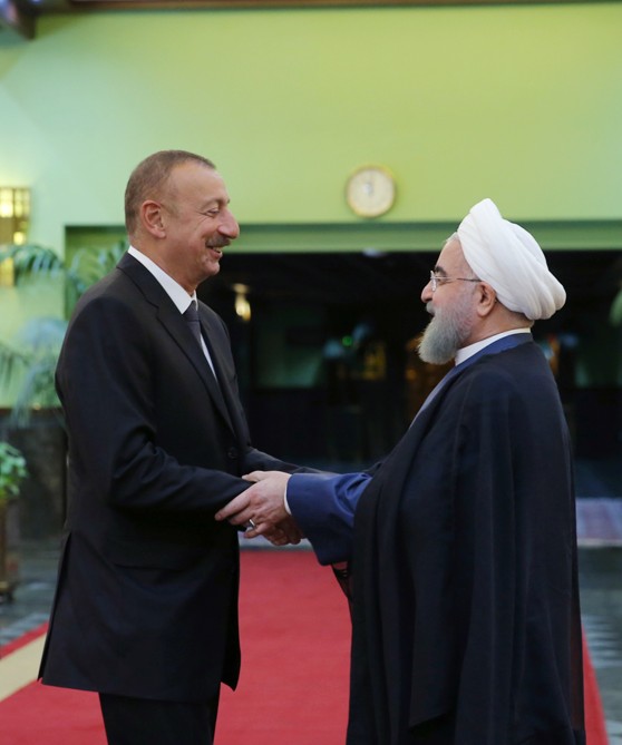 Azərbaycan və İran prezidentləri görüşdü – FOTO