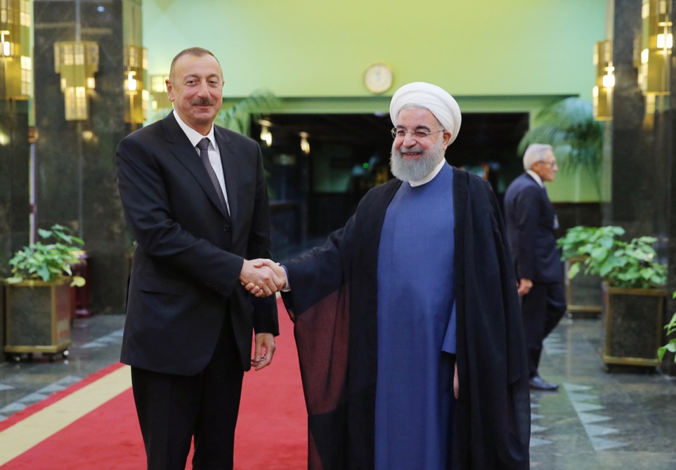 Azərbaycan və İran prezidentləri görüşdü – FOTO