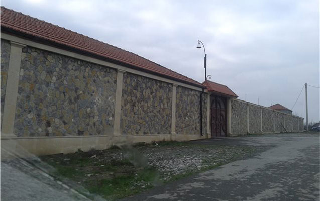 Ziya Məmmədovun villası əlindən alınıb - Fotolar
