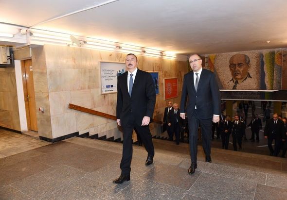 İlham Əliyev Bakı Metropolitenində - FOTO
