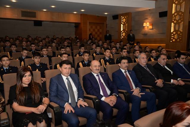NƏSİMİ RAYON İCRA HAKİMİYYƏTİ TƏRƏFİNDƏN NİZAMİ KİNO MƏRKƏZİNDƏ “BAYRAĞIMIZ – KİMLİYİMİZ, MƏNLİYİMİZ VƏ QÜRUR MƏNBƏYİMİZDİR” ADLI TƏDBİR KEÇİRİLMİŞDİR.