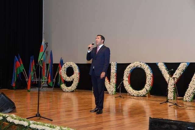 NƏSİMİ RAYON İCRA HAKİMİYYƏTİ TƏRƏFİNDƏN NİZAMİ KİNO MƏRKƏZİNDƏ “BAYRAĞIMIZ – KİMLİYİMİZ, MƏNLİYİMİZ VƏ QÜRUR MƏNBƏYİMİZDİR” ADLI TƏDBİR KEÇİRİLMİŞDİR.
