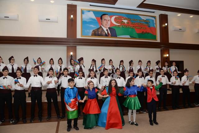 Nəsimi rayon məktəbliləri növbəti dəfə "Ölkəmizi tanıyaq" adı altında maarifləndirici tur-aksiyada iştirak edəcəklər