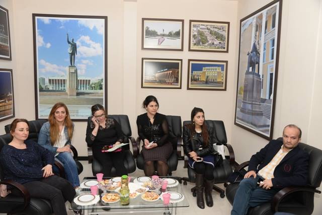 “Ölkəmizi tanıyaq” tur-aksiyası çərçivəsində cənub bölgəsindən səfərdən qayıdan Nəsimi məktəbliləri təəssüratlarını bölüşdülər
