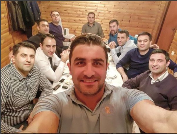 Talıb Tale tələbə yoldaşları ilə birlikdə: "Maşını udandan sonra yada saldılar..." - FOTO