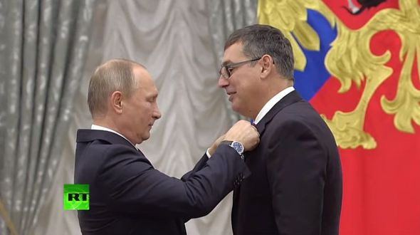 Putin İlqar Məmmədovu mükafatlandırdı (FOTO)