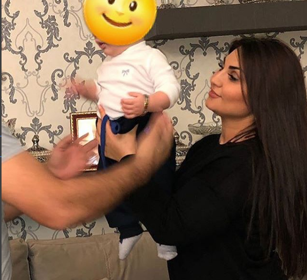 Şəbnəm Tovuzlu oğlu və həyat yoldaşı ilə birlikdə: "Balam atası ilə tort da kəsdi" - FOTOLAR