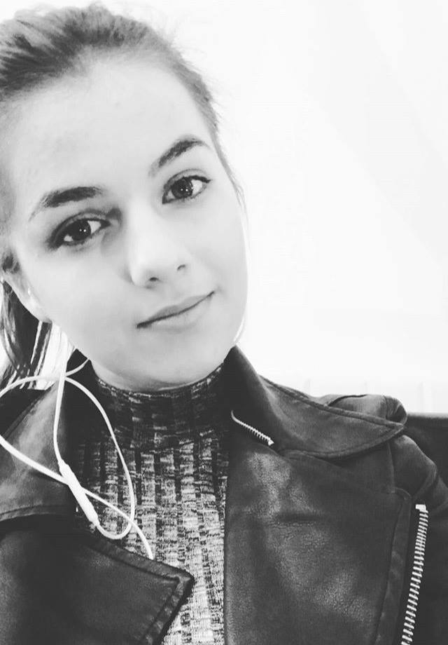 Azərbaycanlı qadın hərbçi partlayış zamanı şəhid oldu (FOTO)