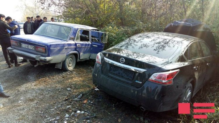 Azərbaycanda vəzifəli şəxs Ağdaşda qəzaya düşdü - Ölənlər var - FOTO