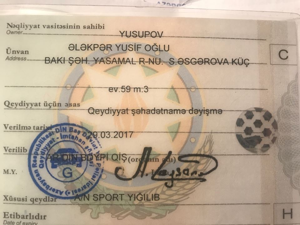 Yol polisindən sürücüyə qarşı özbaşınalıq – “400”-ün sürücüsü “zaderjeniya” verir - FOTO