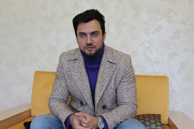 Rüstəm Cəbrayılov geylər haqqında: “Sevgi azaddır” (VİDEO)