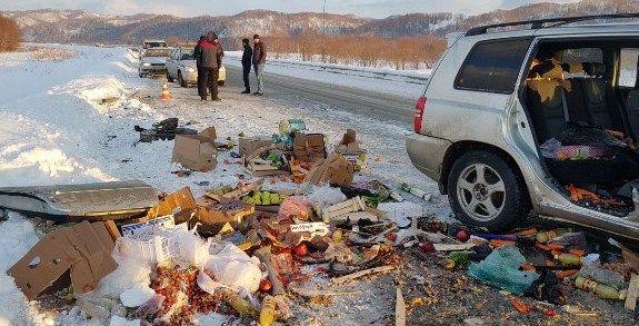 Azərbaycanlı biznesmen və oğlu yol qəzasında öldü - FOTO