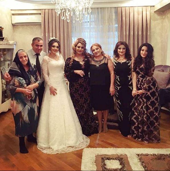 Mənzurə qızını gəlin köçürdü (FOTOLAR)