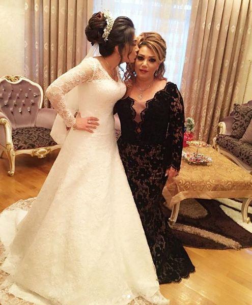 Mənzurə qızını gəlin köçürdü (FOTOLAR)