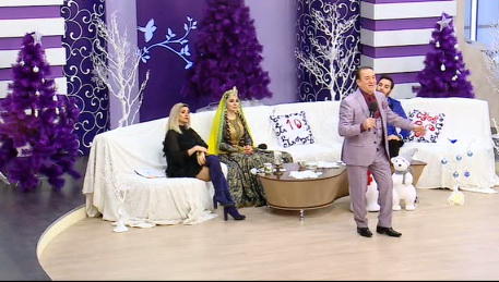 Azərbaycanlı xanım aparıcının qısa paltarı canlı yayıma damğa vurdu - FOTO