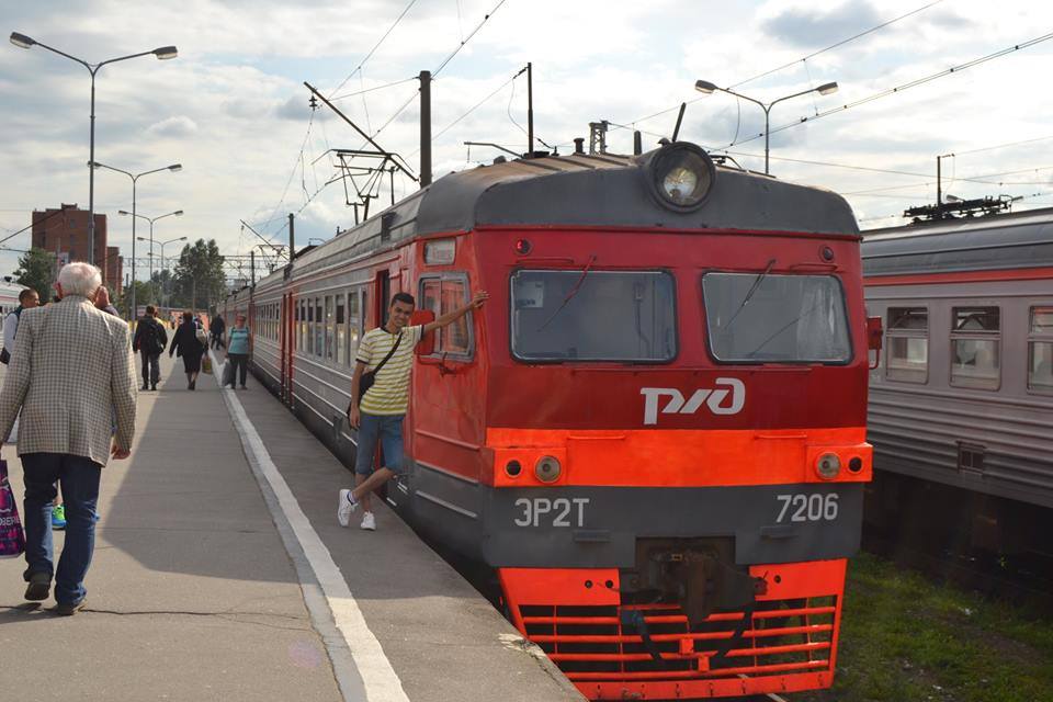 Metroda özünü öldürən gənc: "Metro mənim sevgimdir, ən böyük sevgim" - FOTOLAR