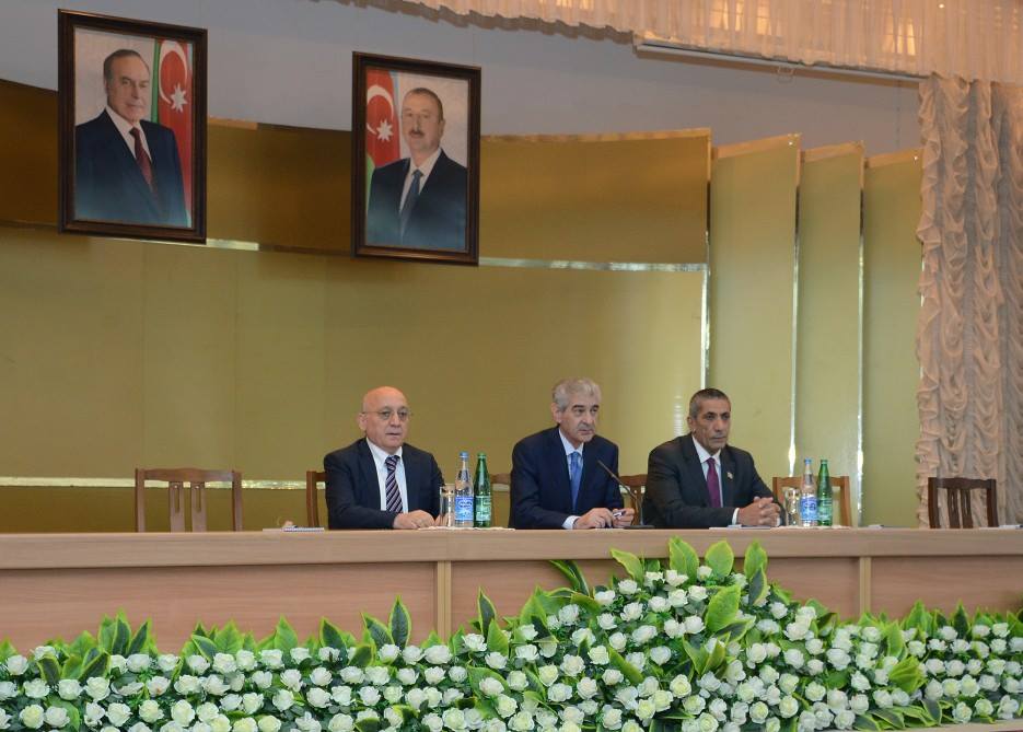 Bu dəfə millət vəkili yatdı - YAP-ın müşavirəsində - FOTOLAR