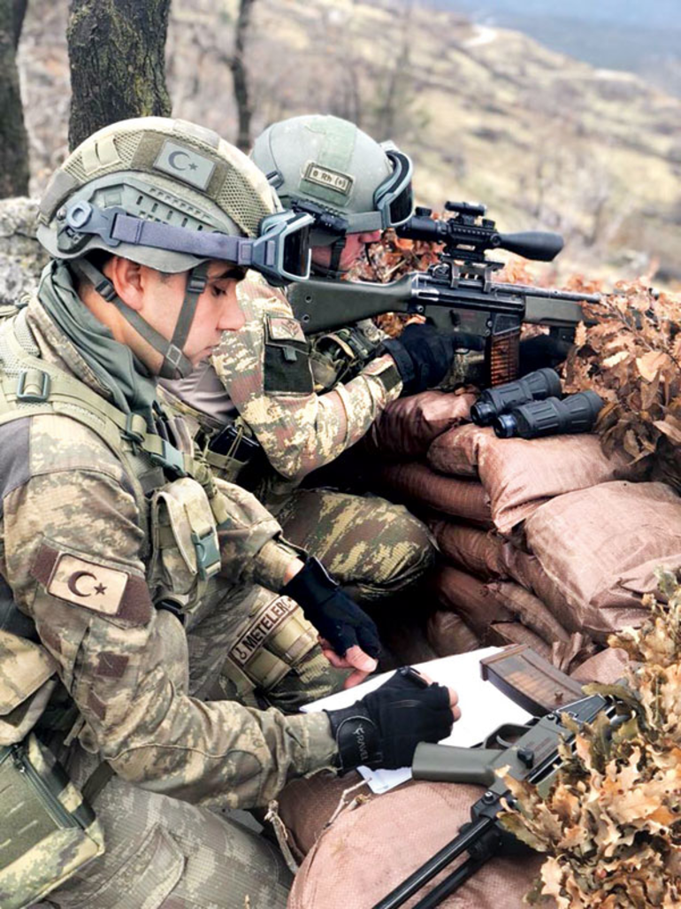 Türk əsgərinin "Sevgililər günü" məktubu hər kəsi kövrəltdi - FOTOLAR