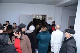 Nəsimi rayonunda tibbi müayinə uğurla davam etdirilir.
