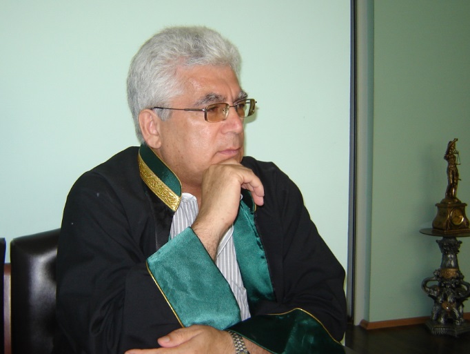 Əli İnsanov azadlığa çıxır və ölkədən gedir