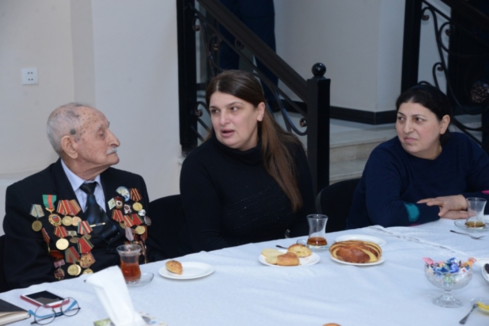 Nəsimi rayonunda Xocalı sakinləri ilə görüş keçirilmişdir