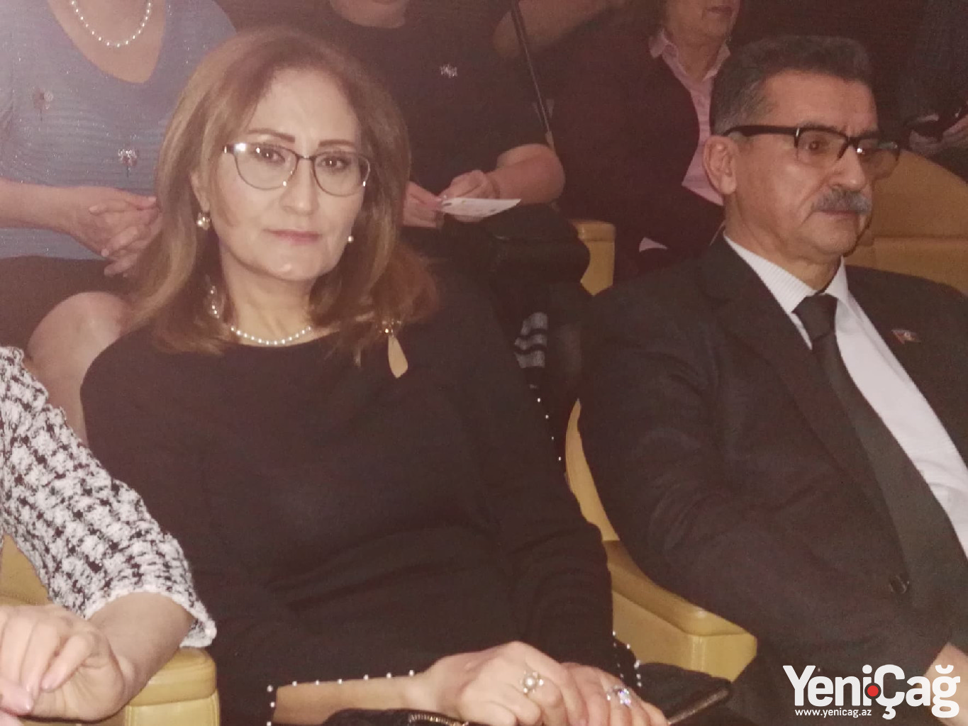 Millət vəkili xanımı ilə - FOTOLAR
