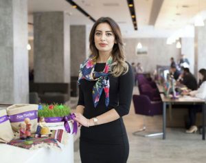 “İlk başlayanda aylarla pulsuz işləmişdim…” - Uğur hekayəsi
