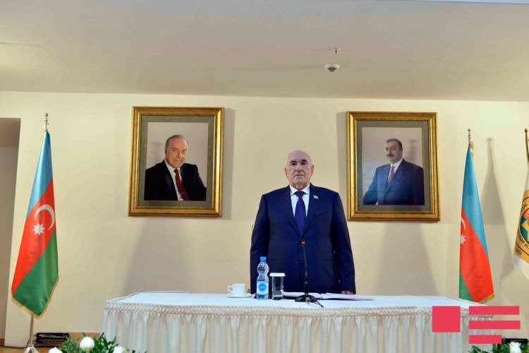 Fəttah Heydərov yenidən Ağsaqqallar Şurasının sədri seçildi